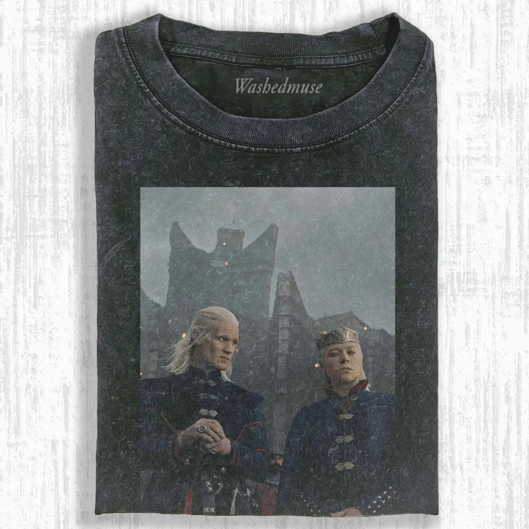 ROYAL COUPLE OF ANCIENT CASTLE T-SHIRT