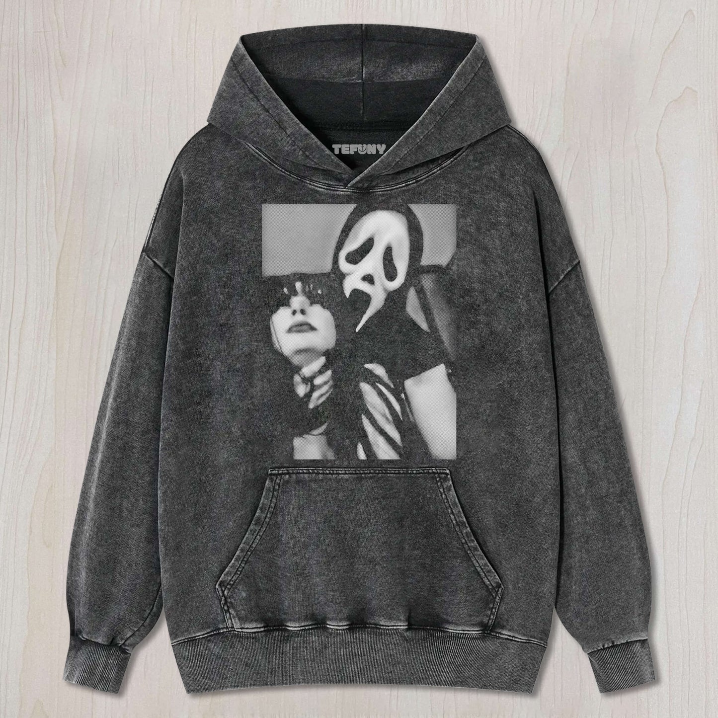 GHOSTFACE HOLDING A BEAUTIFUL WOMAN T-SHIRT