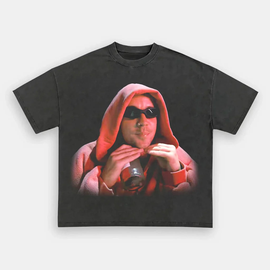 Pop Music Icon Vintage Graphic T-shirt