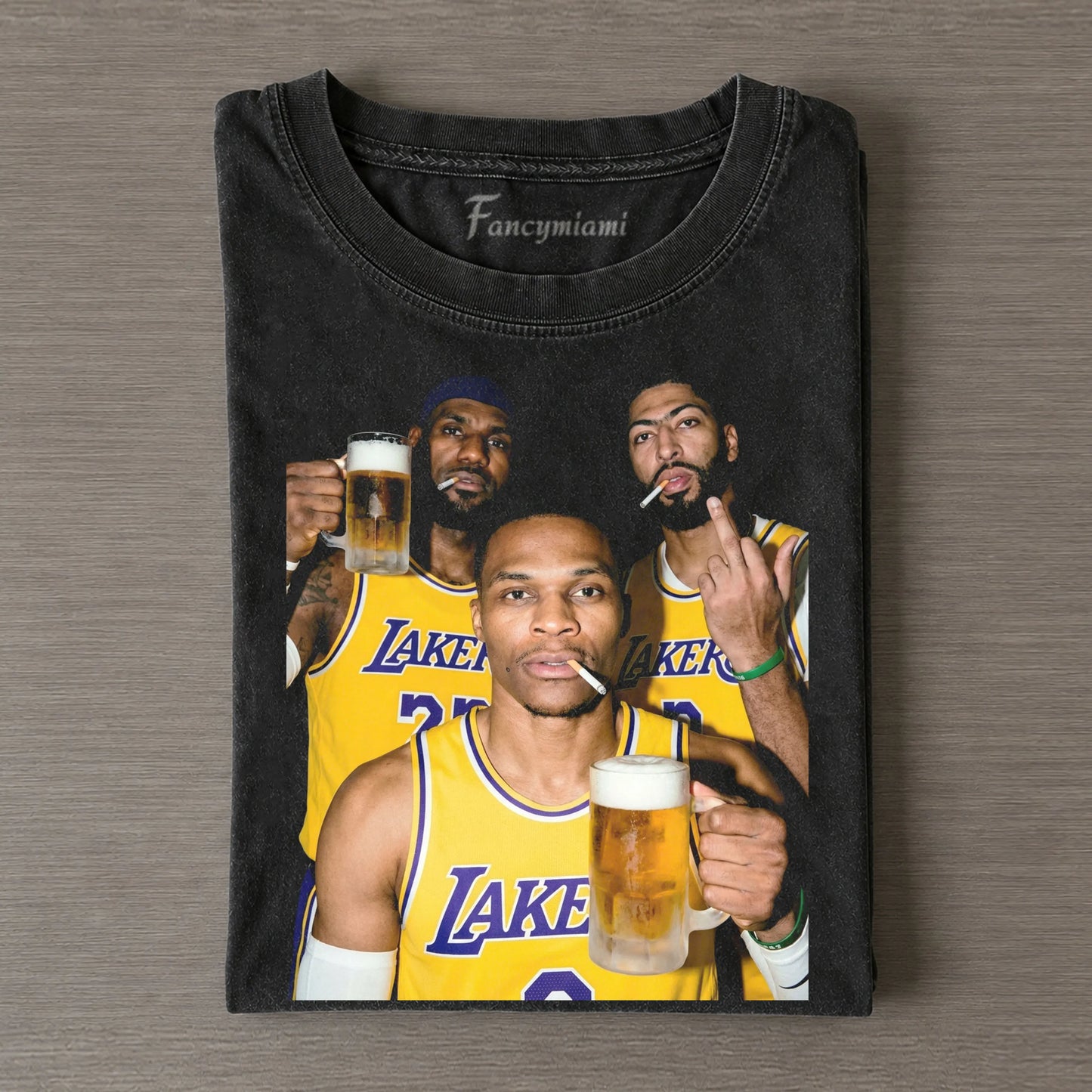 VINTAGE BASKETBALL TRIO NIGHT VIBES PORTRAIT ART TEE