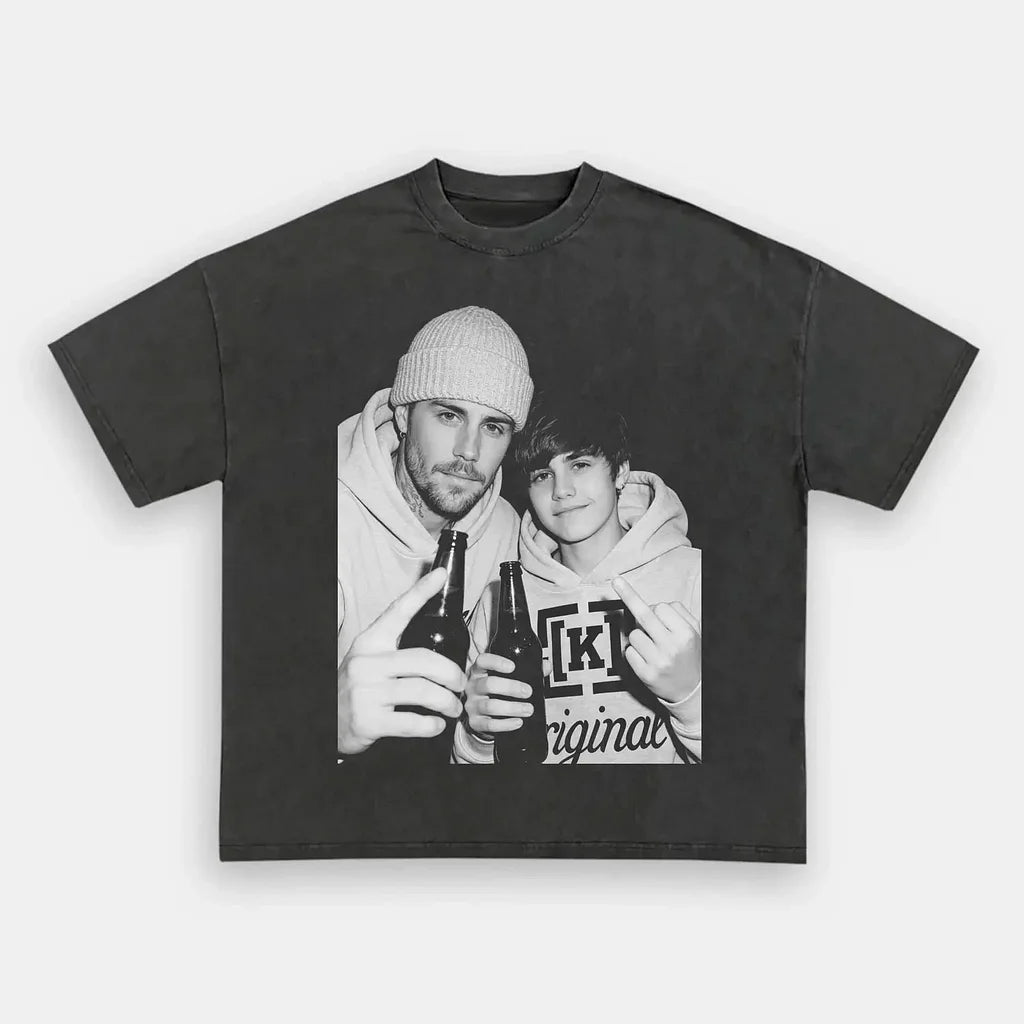 Pop Music Icon Vintage Graphic T-shirt