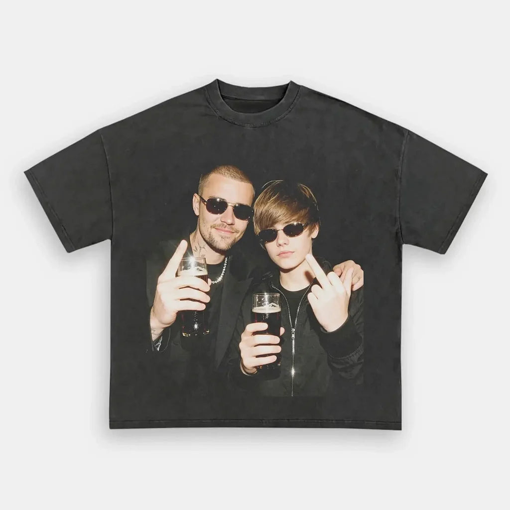 Pop Music Icon Vintage Graphic T-shirt
