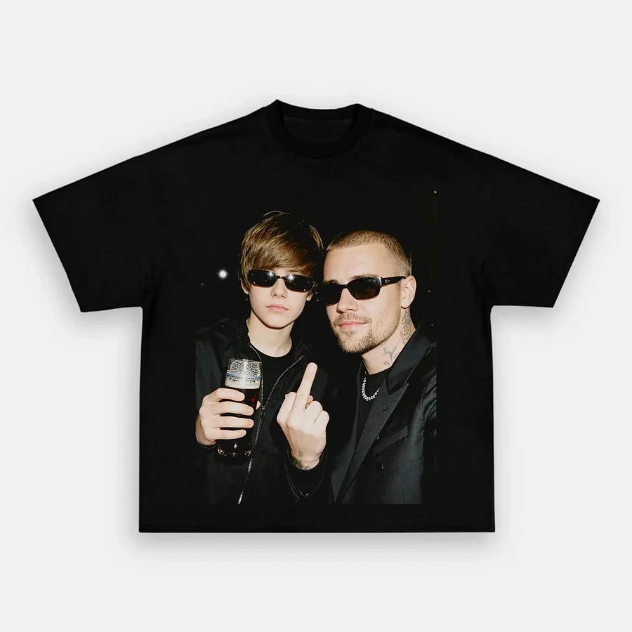 Pop Music Icon Vintage Graphic T-shirt