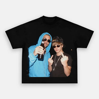 Pop Music Icon Vintage Graphic T-shirt