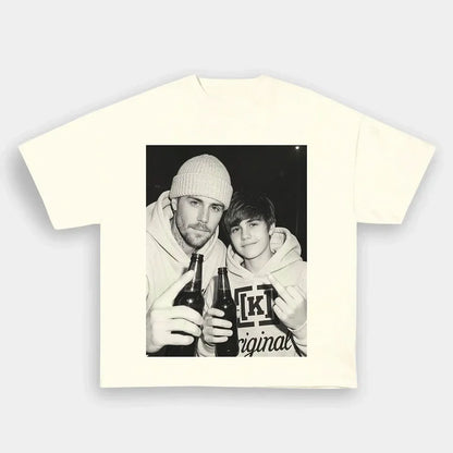 Pop Music Icon Vintage Graphic T-shirt