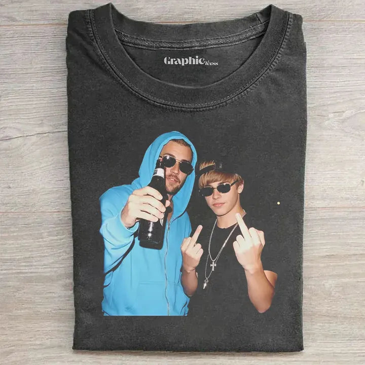 Pop Music Icon Vintage Graphic T-shirt