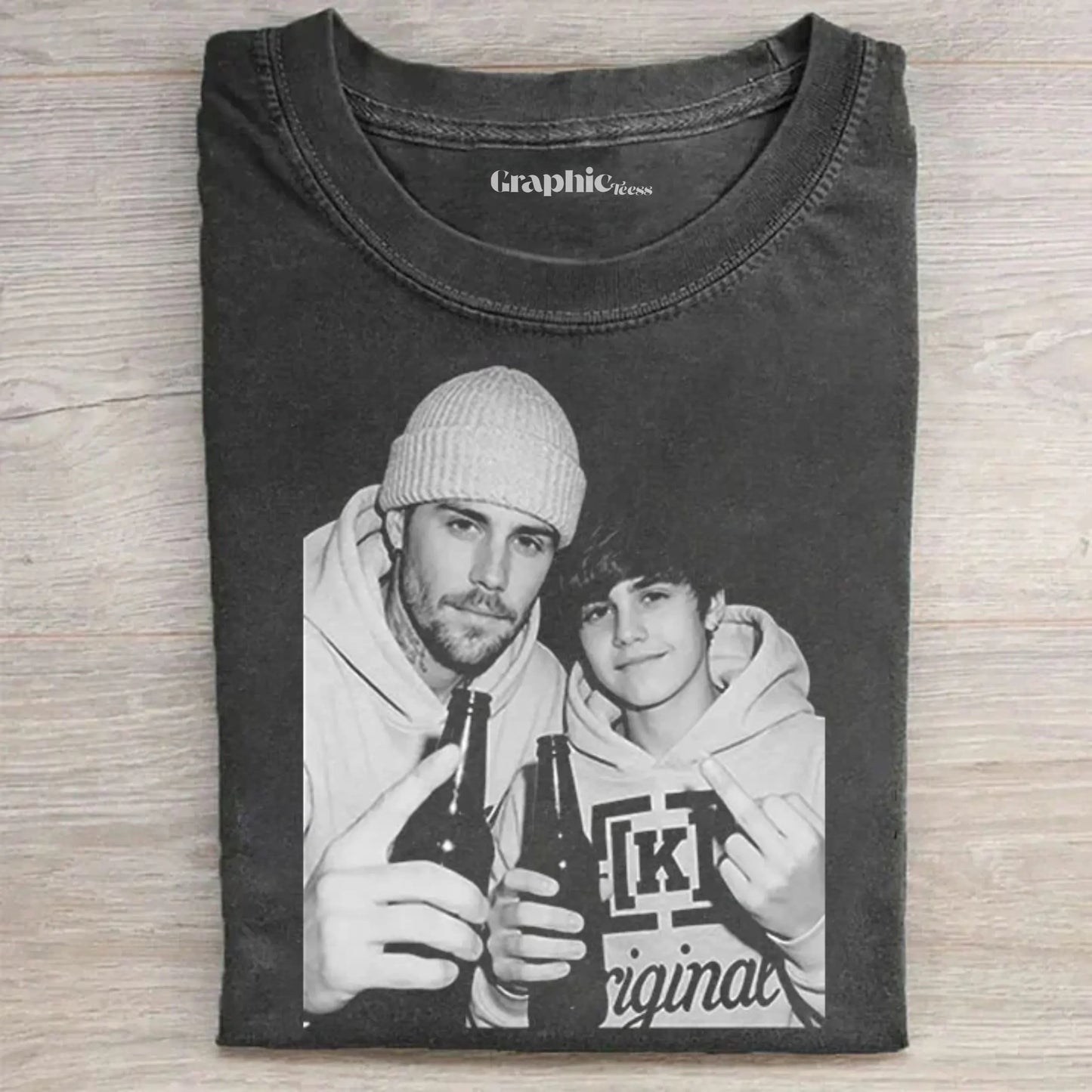 Pop Music Icon Vintage Graphic T-shirt