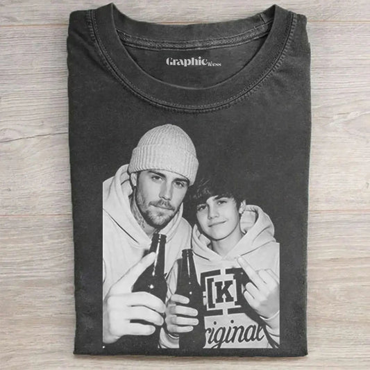 Pop Music Icon Vintage Graphic T-shirt