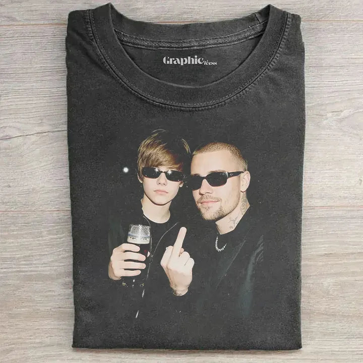 Pop Music Icon Vintage Graphic T-shirt