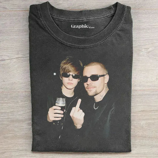 Pop Music Icon Vintage Graphic T-shirt