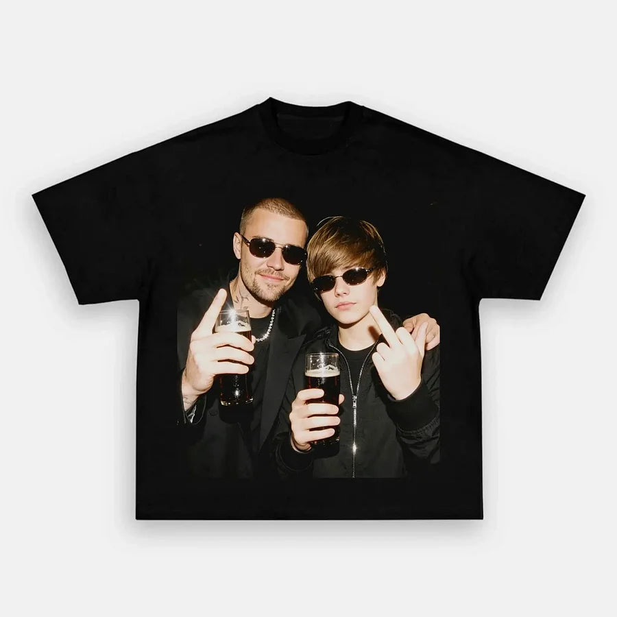 Pop Music Icon Vintage Graphic T-shirt