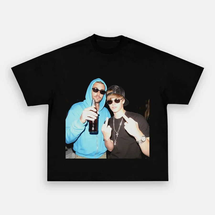 Pop Music Icon Vintage Graphic T-shirt