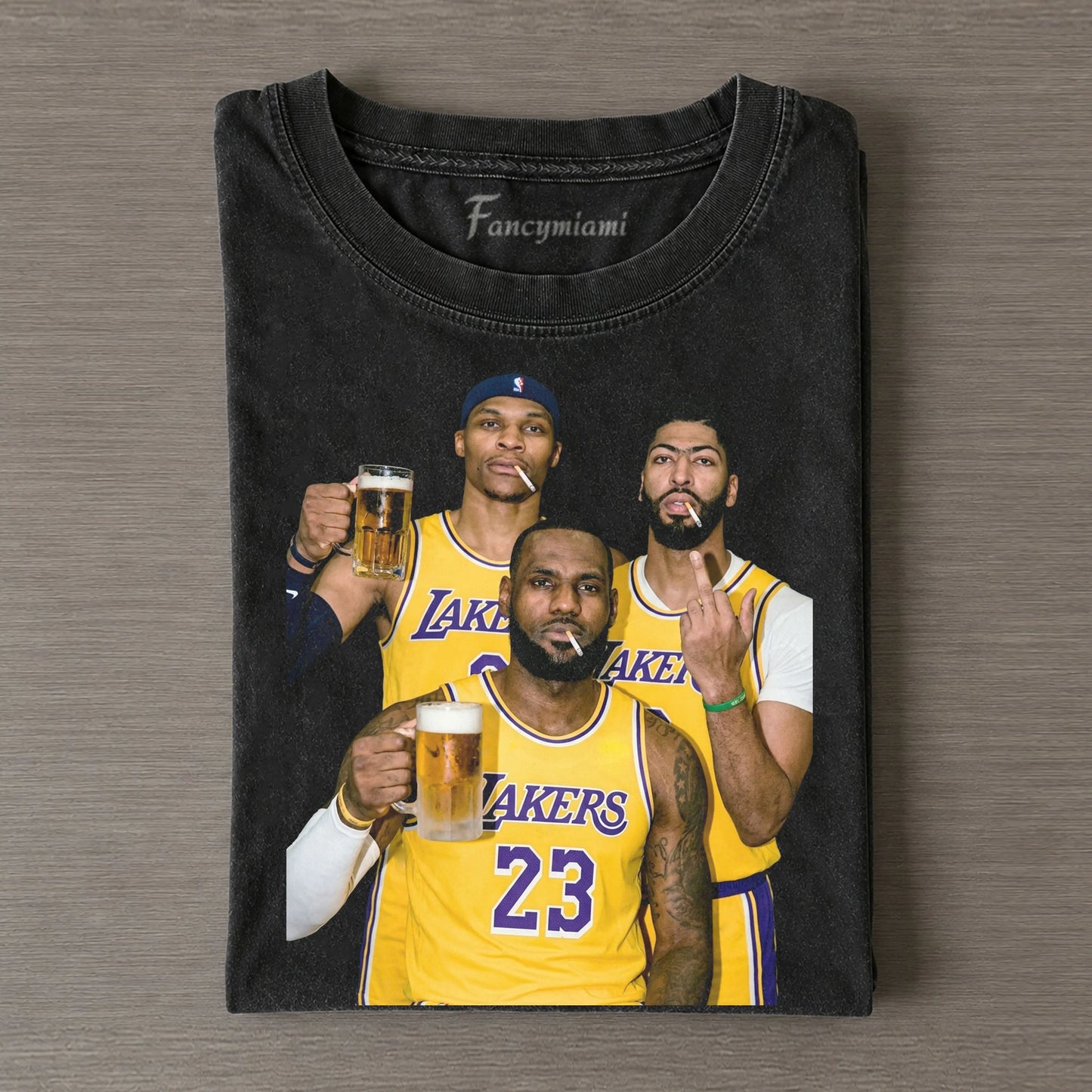 VINTAGE BASKETBALL TRIO NIGHT VIBES PORTRAIT ART TEE