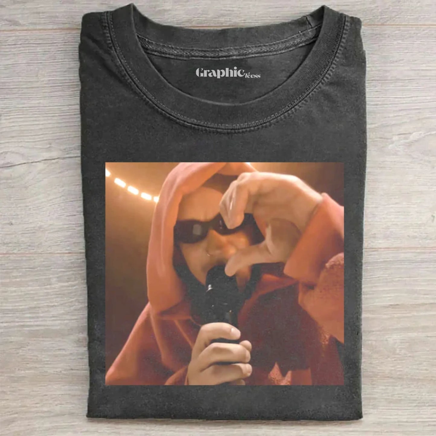 Pop Music Icon Vintage Graphic T-shirt
