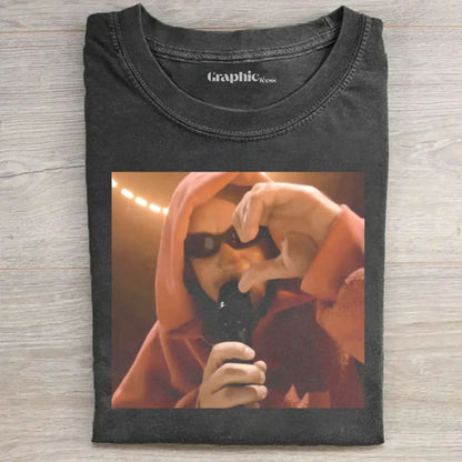 Pop Music Icon Vintage Graphic T-shirt