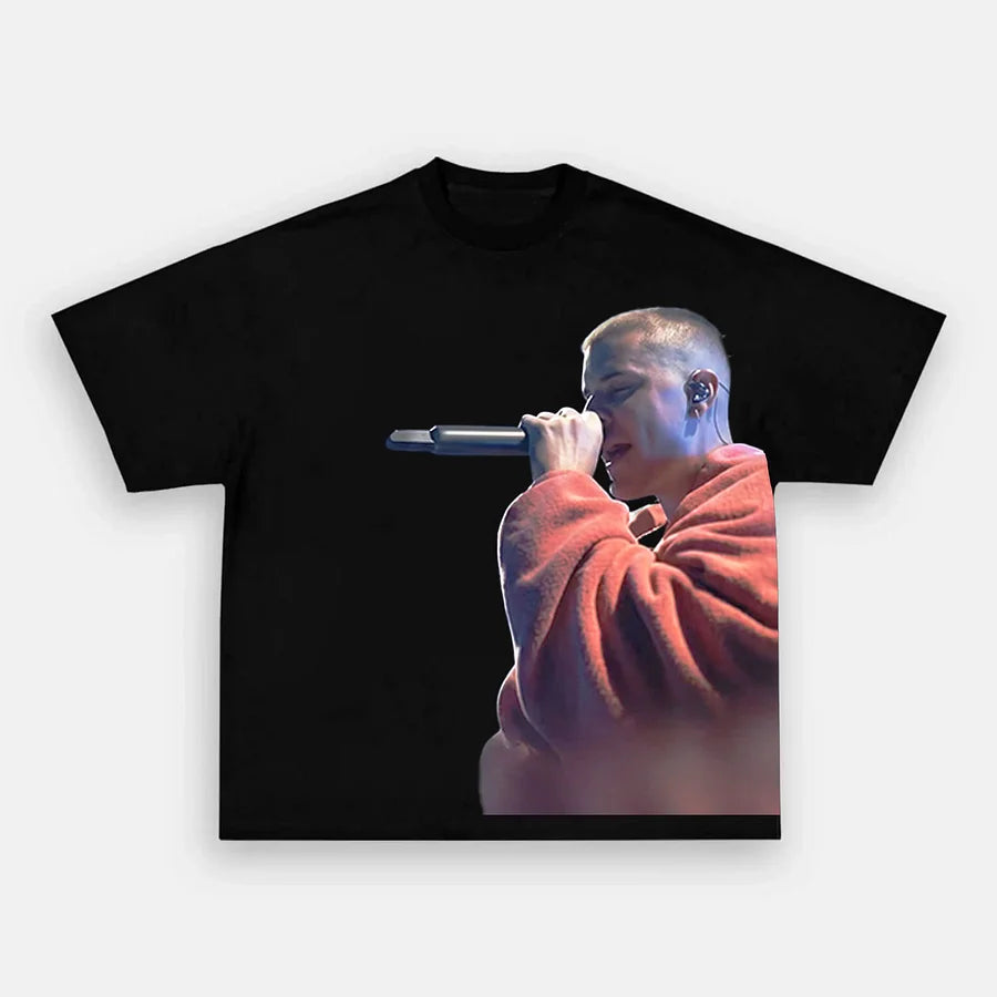 Pop Music Icon Vintage Graphic T-shirt